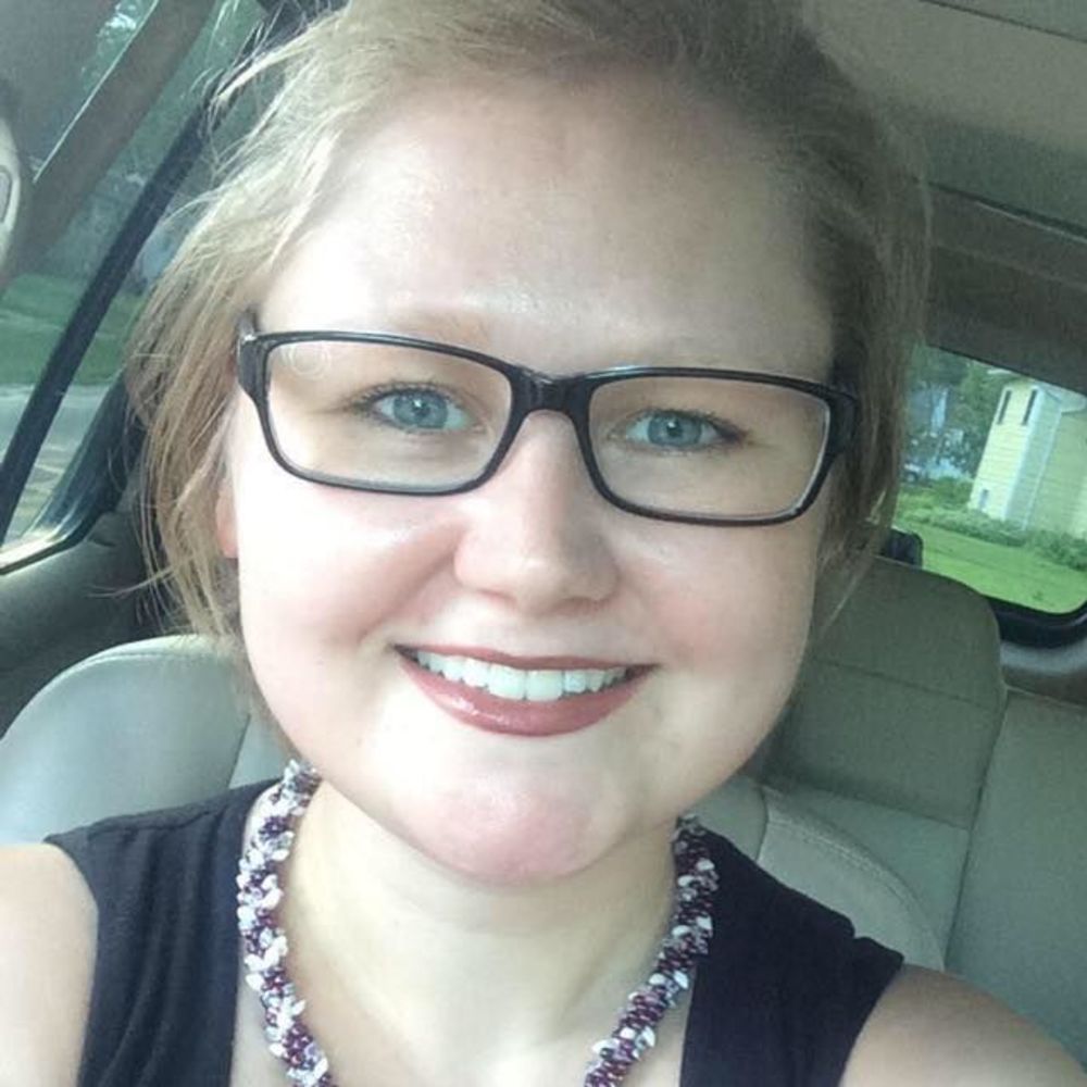 Meet your Posher, Stephanie